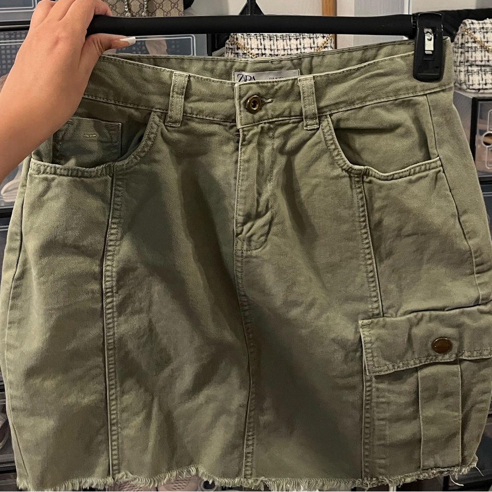 Green skirt from Zara